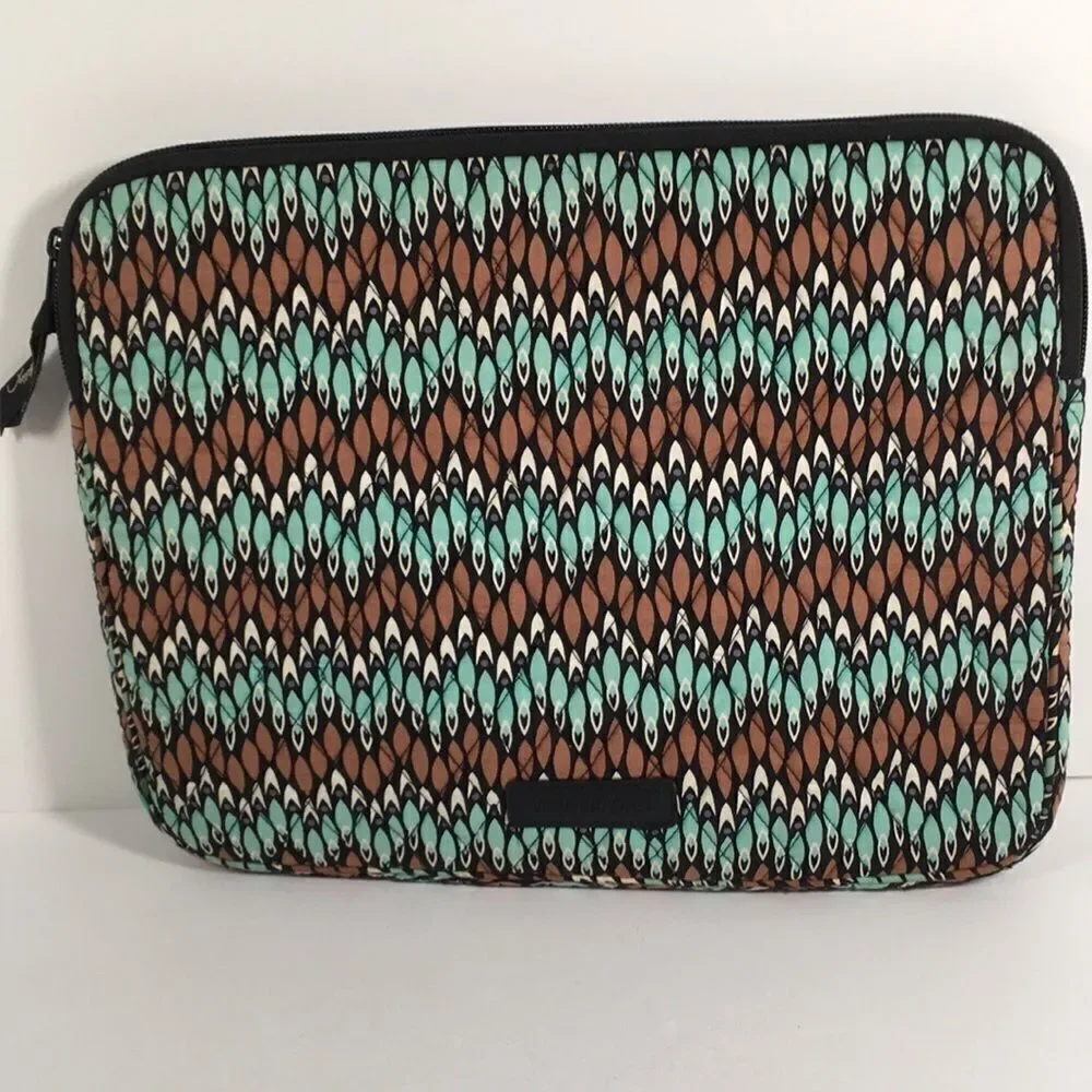 Vera Bradley Retired Pattern Sierra Stream Quilted Laptop Sleeve
